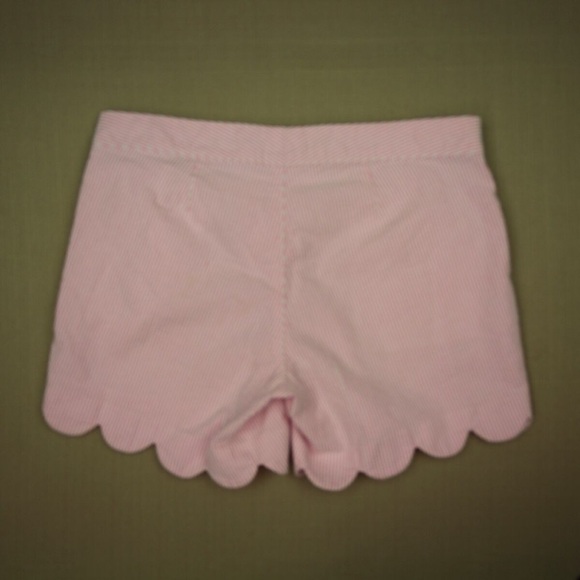 Lilly Pulitzer buttercup seersucker shorts - Picture 2 of 2